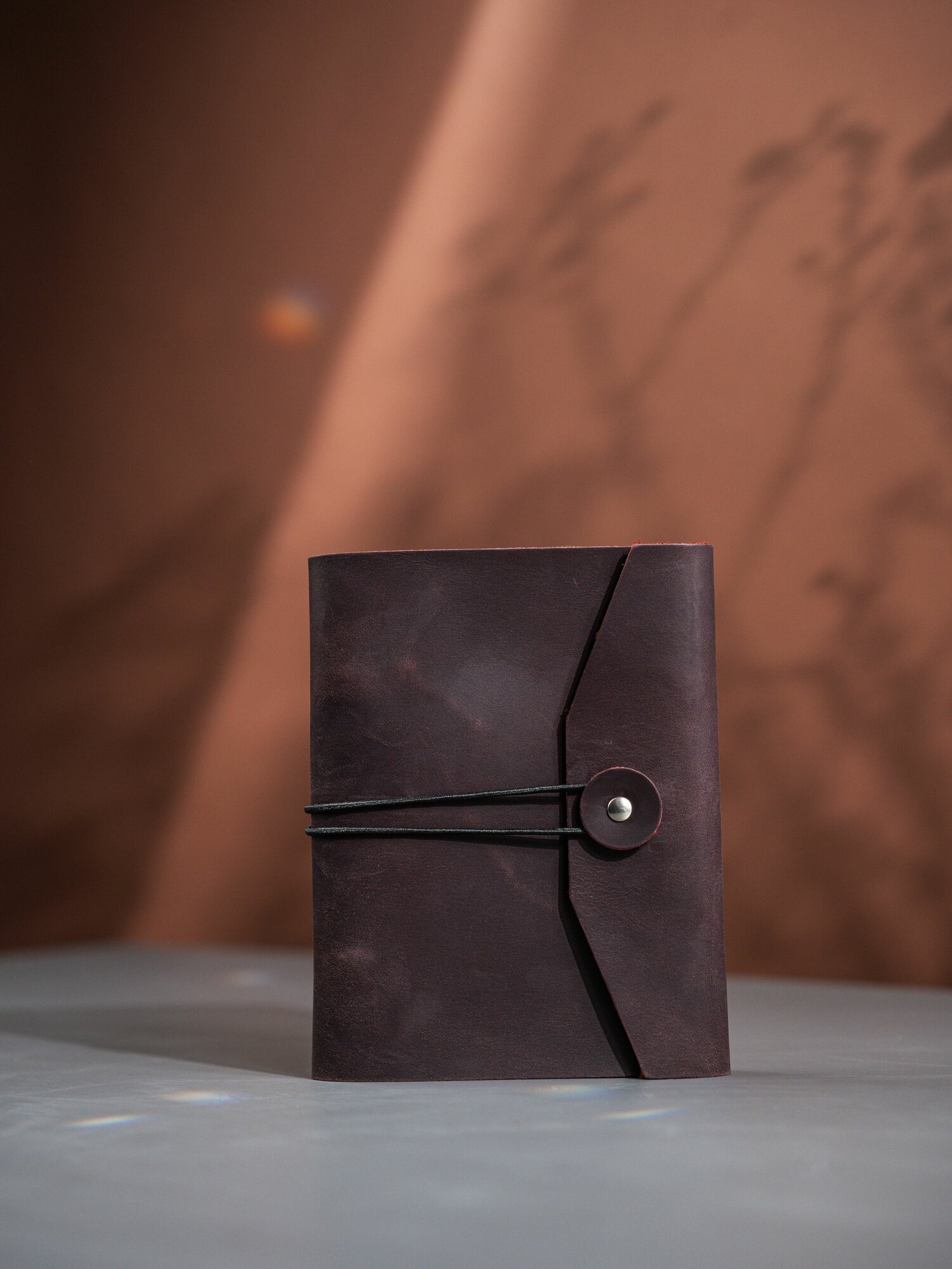 Ежедневник недатированный А6 из натуральной кожи на кольцах со сменными блоками/Карманный кожаный ежедневник — фото 1