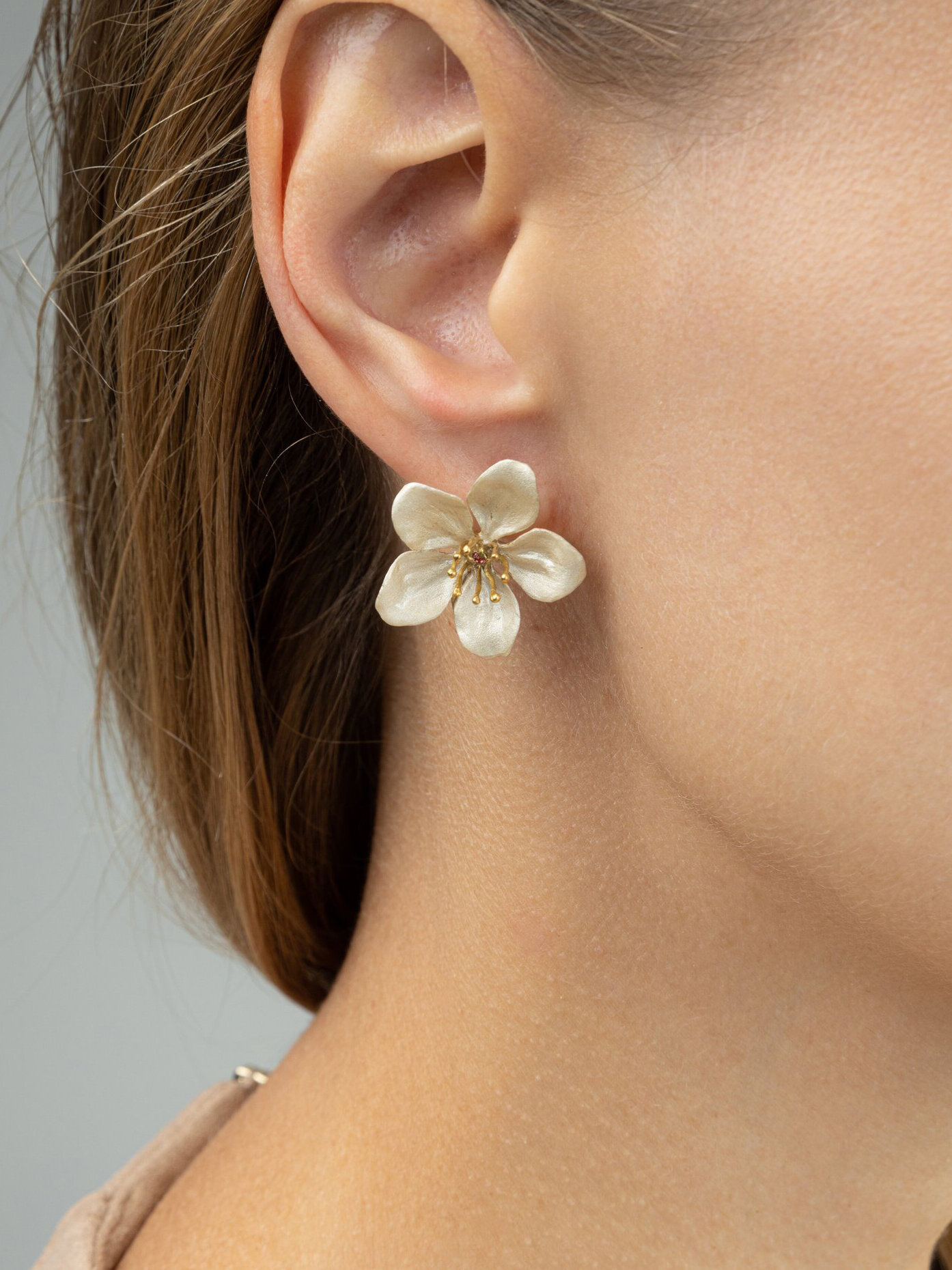 Серьги непарные Братья Глазуновы, серебро, 925 проба, золочение, фианит, размер 24 мм, длина 2.3 см, , белый/золотистый