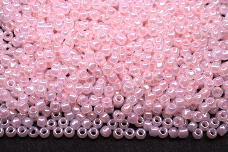 Бисер японский TOHO круглый 11/0 #0145L нежно-розовый, цейлон, 10 грамм