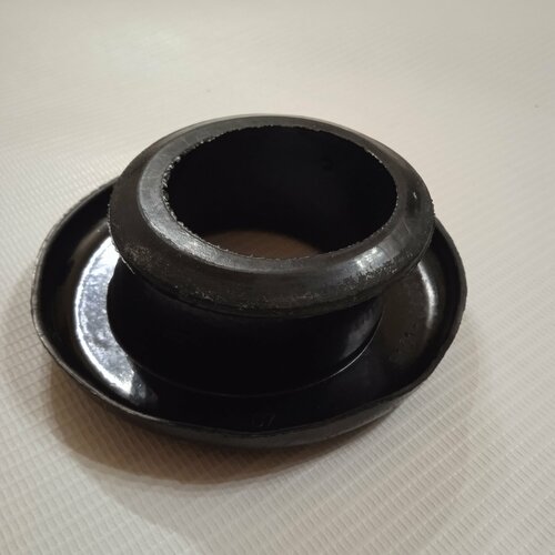 Уплотнитель кронштейна бампера передний ВАЗ 2121-2803075