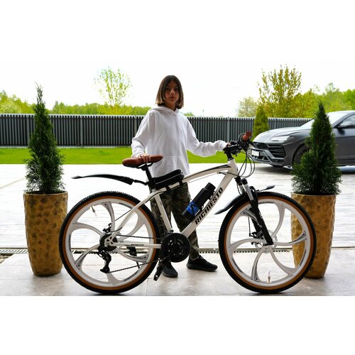 Велосипед Richiesto 26 колёса литые Алюминиевые диски Рама 185 Горный Взрослый Подростковый Спортивный бело-коричневый матовый 2770000₽