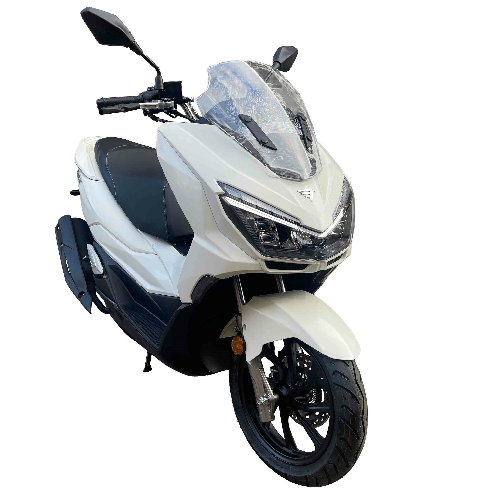 Скутер VMC VENTO PCX 200 N1700 белый матовый / схож с Honda PCX
