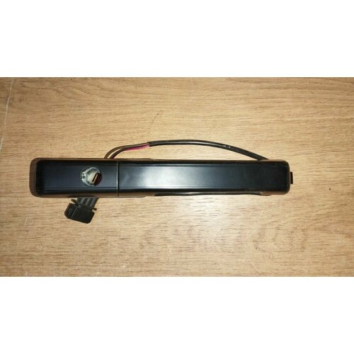 Ручка двери наружная правая Volkswagen Passat B3 357837208A 1700₽