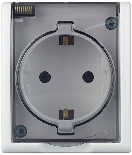 фото Розетка Simon 15 Aqua 1594445-030 открытая установка белая с заземлением IP54 с крышкой