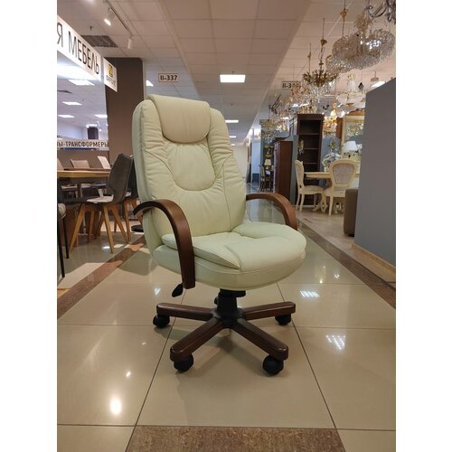 Кресло руководителя Болеро кожа/дерево