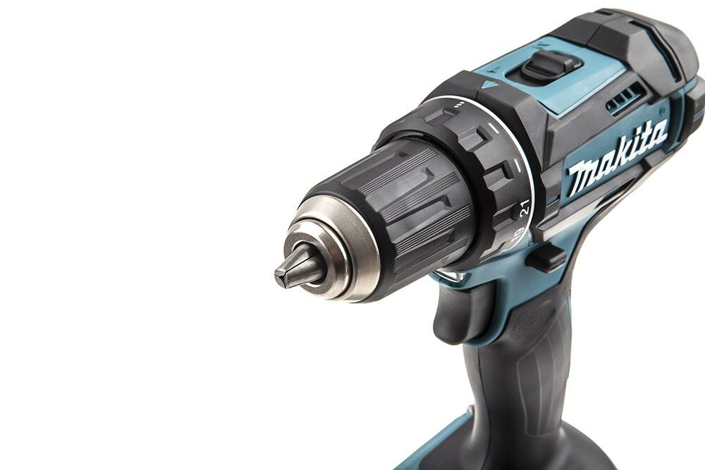 Аккумуляторная дрель-шуруповерт Makita DDF482RME - фотография № 18