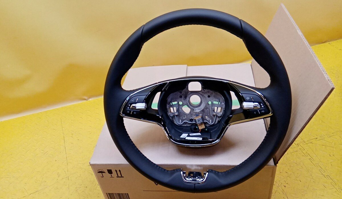 Рулевое колесо Rapid 2020> Skoda 5E3419093AVKH
