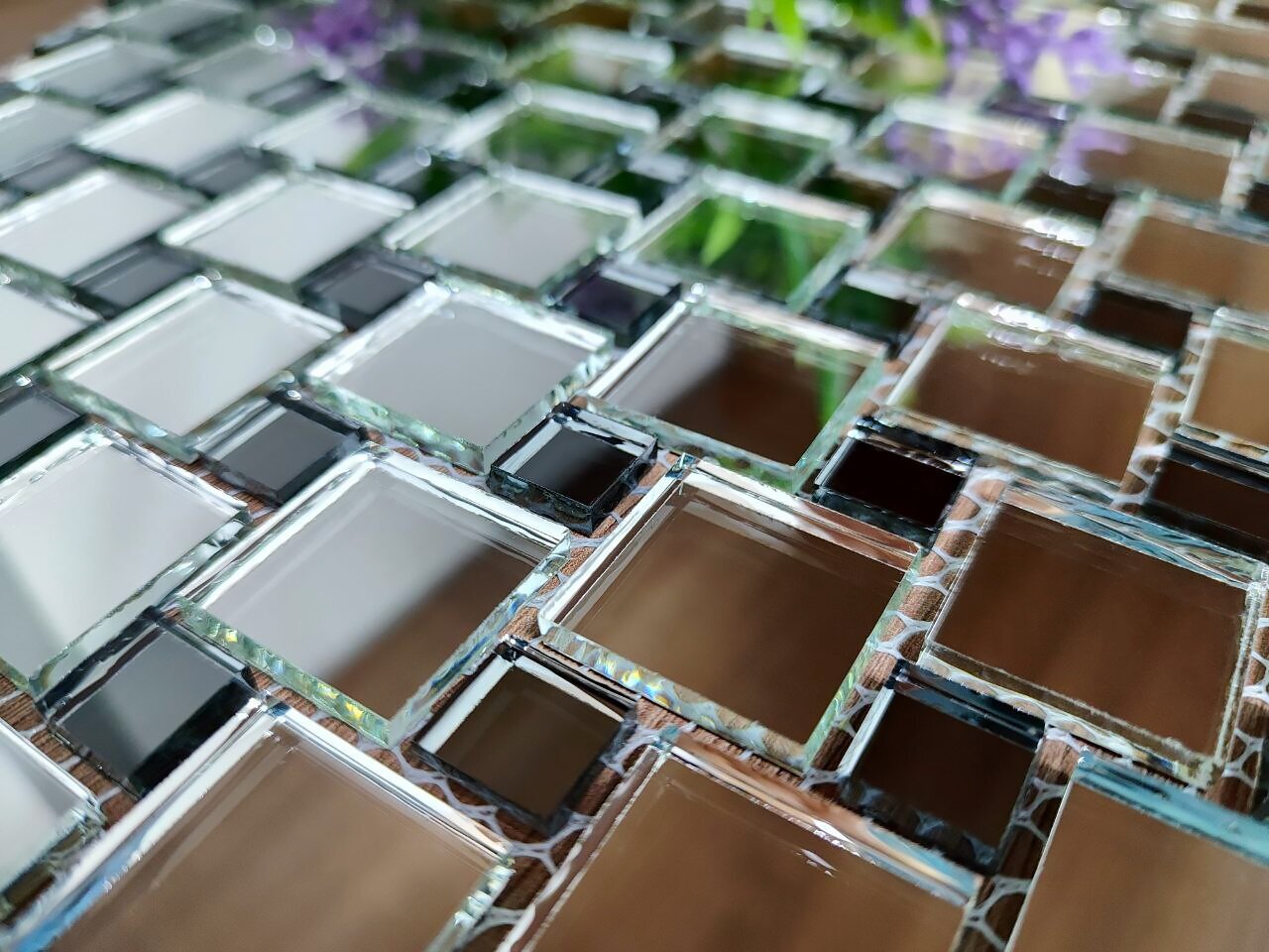 Зеркальная мозаика на сетке 300х300 мм, серебро 70%, графит 30% (10 листов) - фотография № 7
