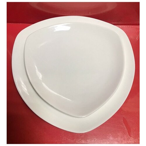 Набор треугольных тарелок 22 см 4 шт + Блюдо 27 см , фарфор