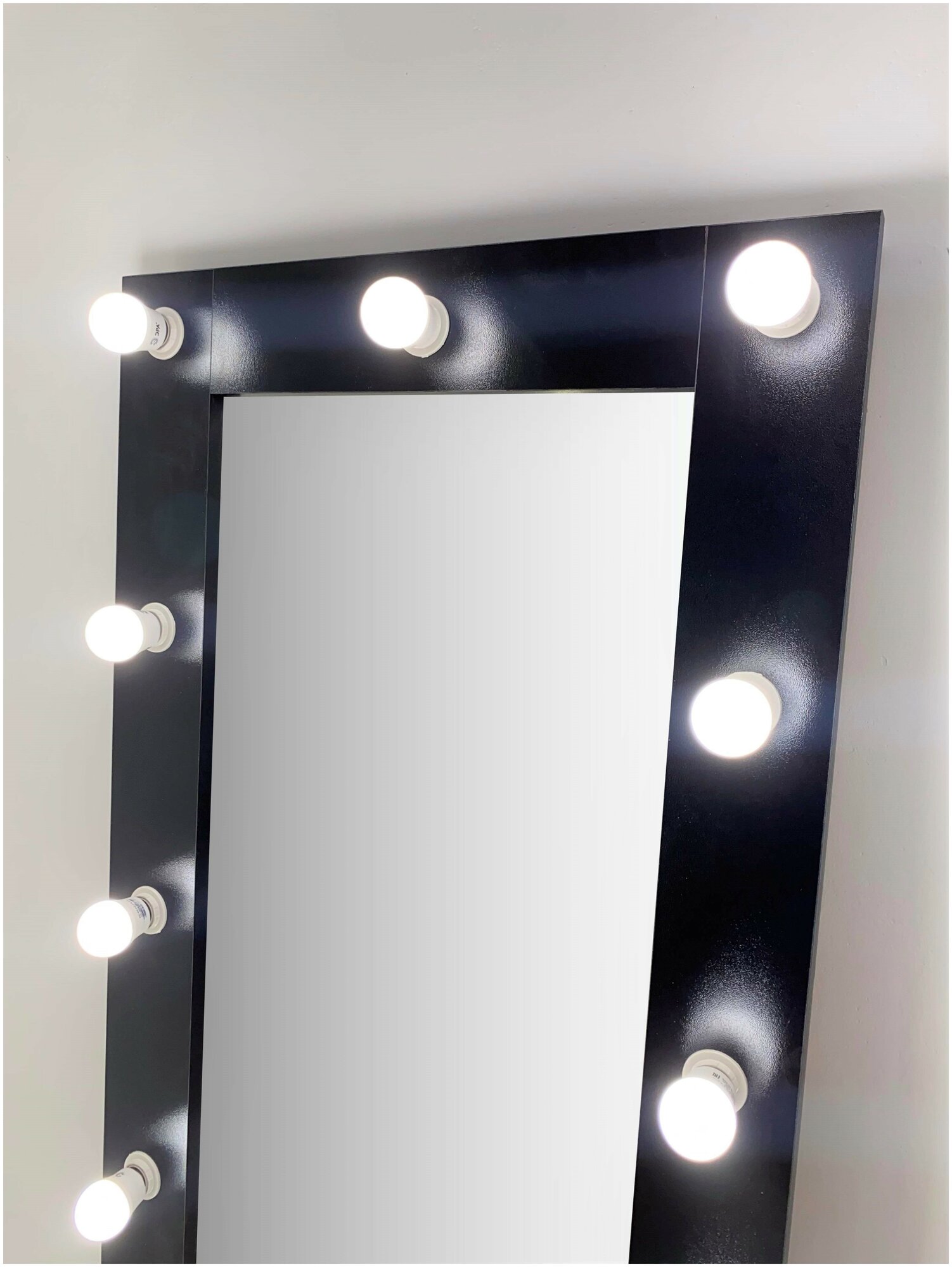Гримерное зеркало с лампочками BeautyUp 160/60 цвет "Черный" - фотография № 4