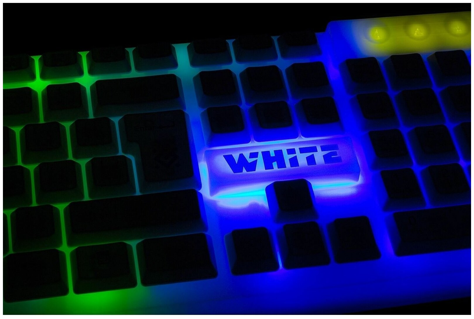 Игровая клавиатура для компьютера Defender White мембранная (Full-size)