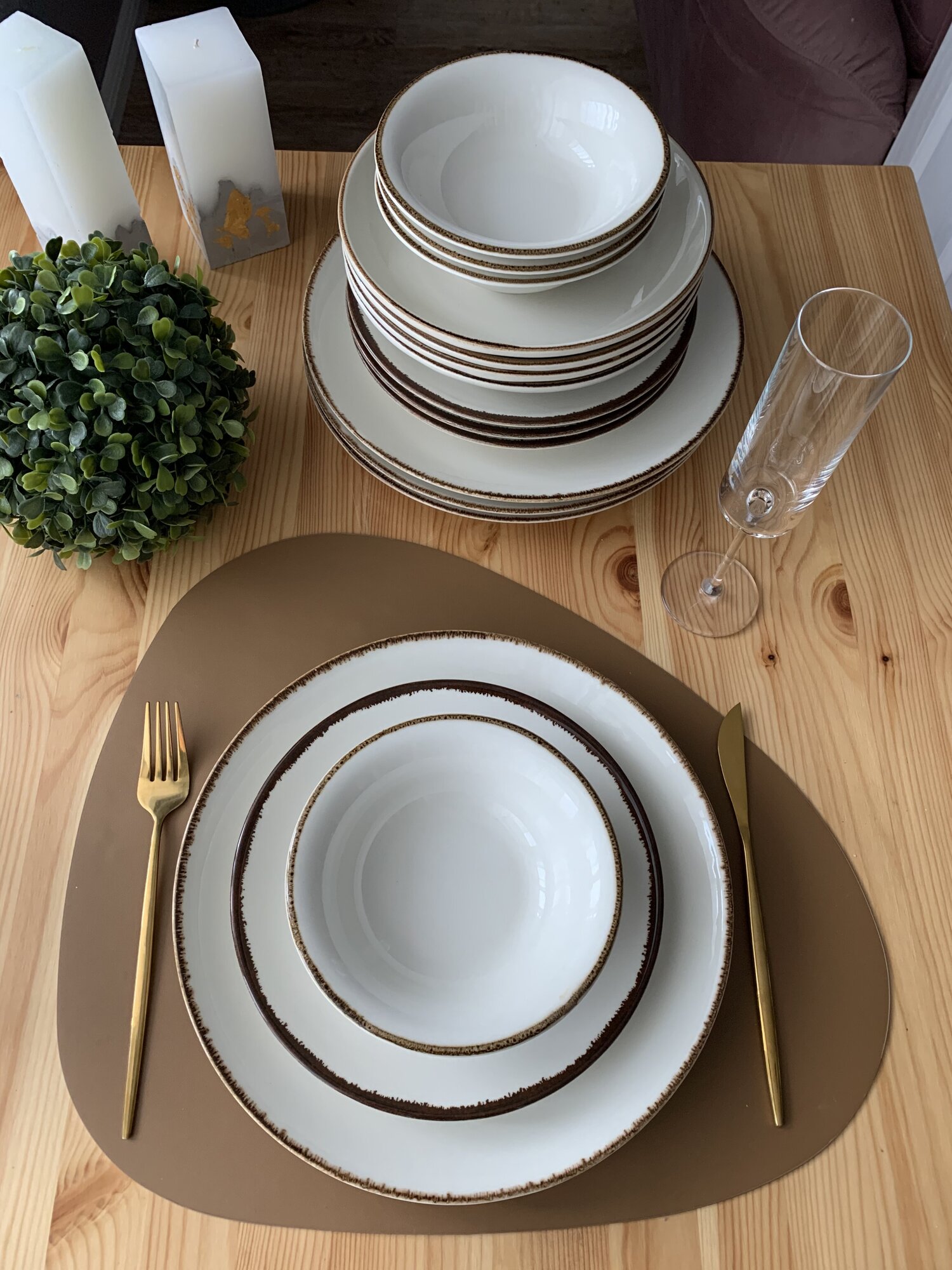 Набор фарфоровой столовой посуды на 4 персоны (16 предметов), цвет белый