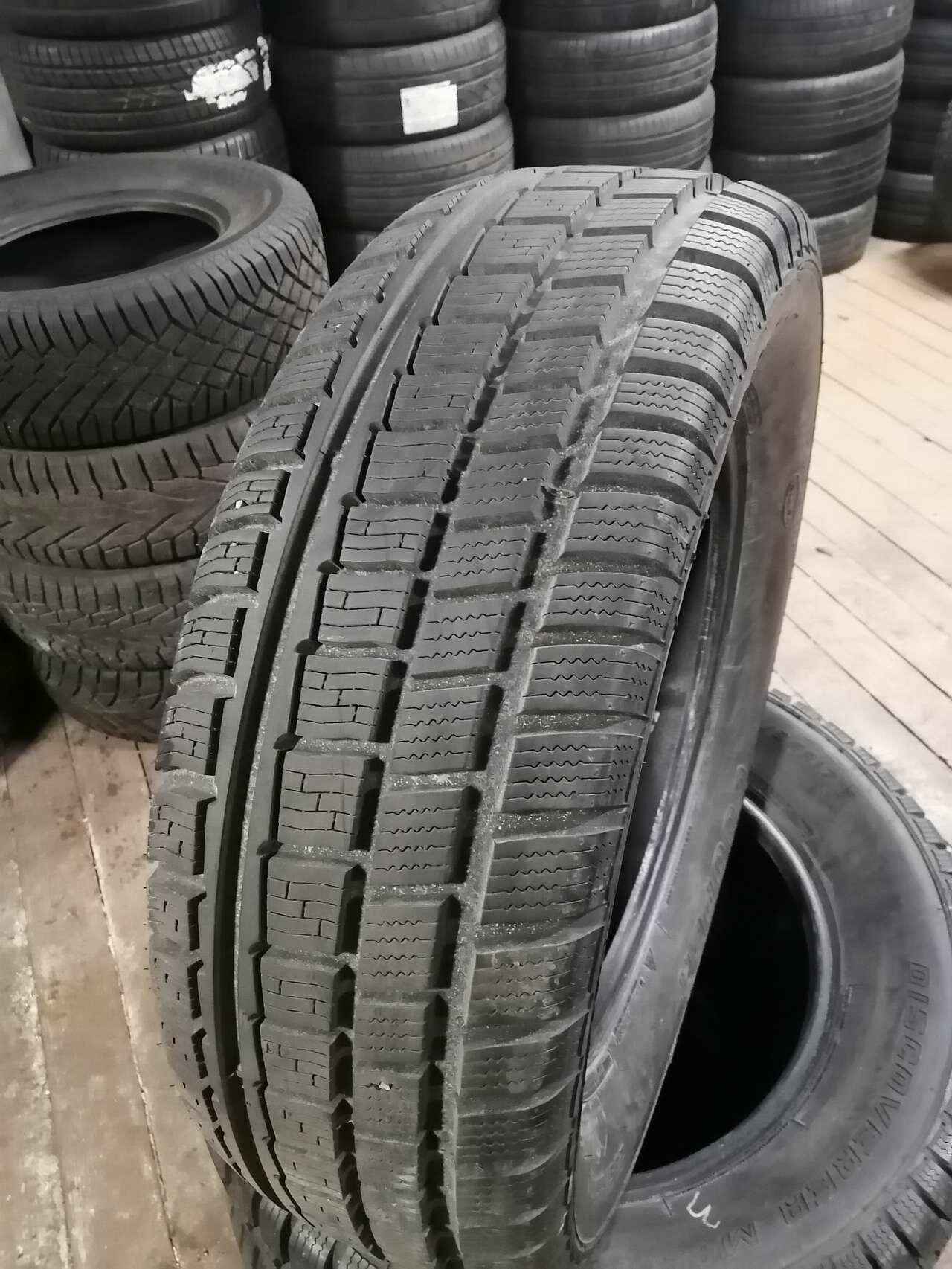 235/65 R17 Cooper Discoverer M+S Sport