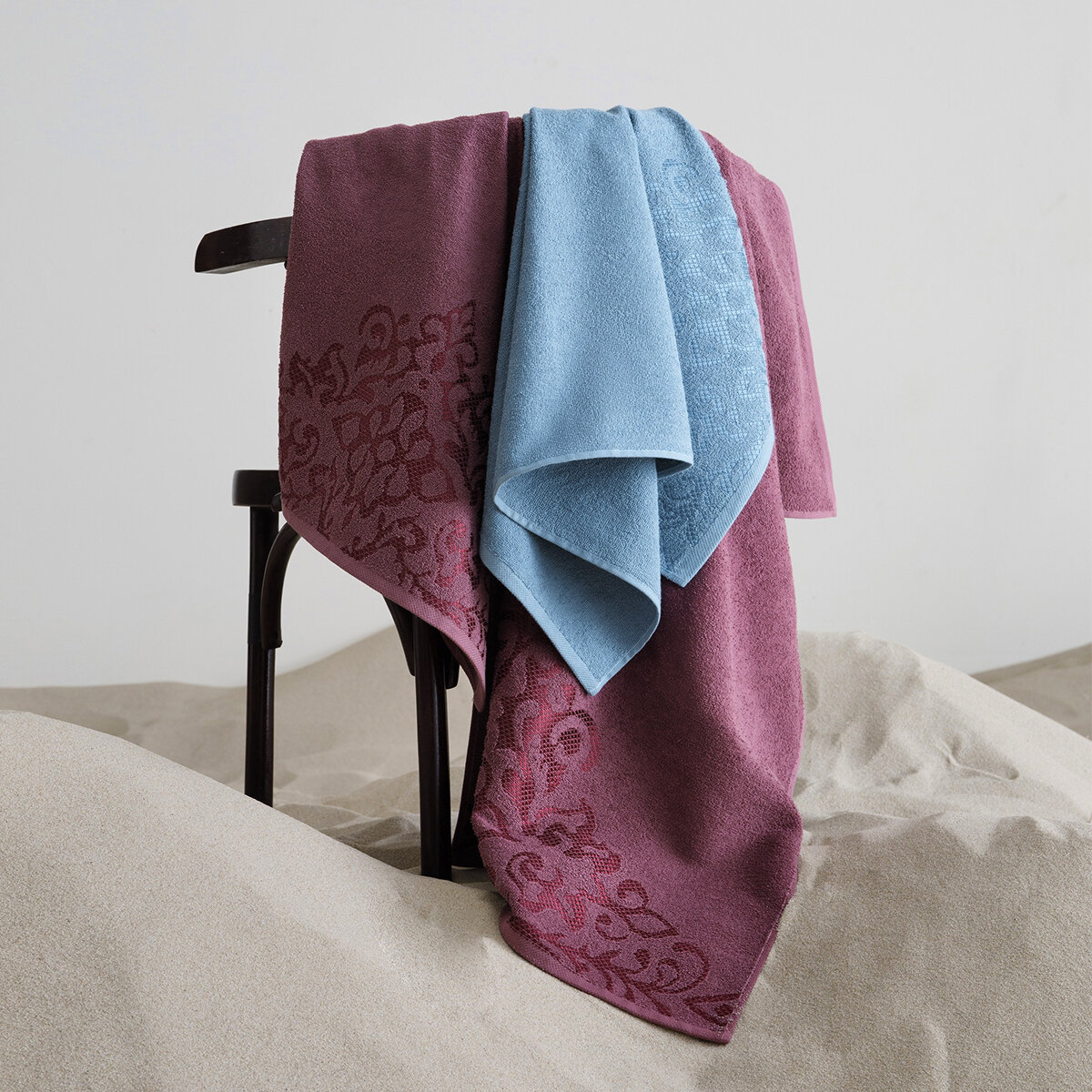 Полотенца махровые Diana Пейсли, цвет: Вишня/Темно голубой - фотография № 6