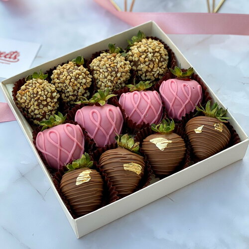 Клубника в шоколаде Sweets подарочный набор 