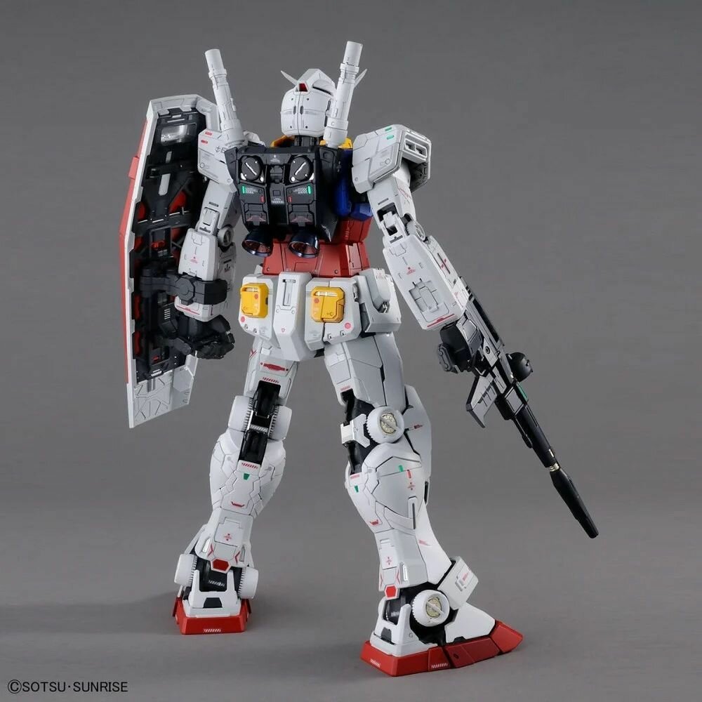 Фигурка BANDAI 1/60 PG Unleashed RX-78-2 Gundam – купить в