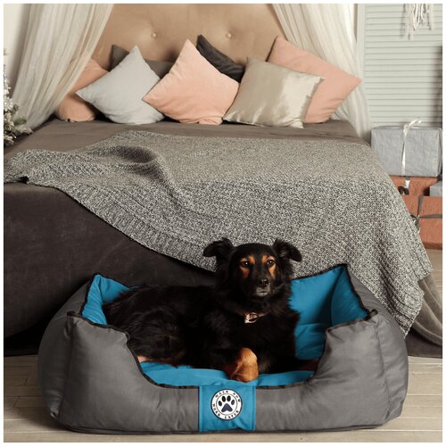 Лежанка для собак средних пород со съемным чехлом 