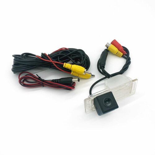 Камера заднего вида в плафоне Chevrolet Сruze hb universal Lacetti hb universal 177000₽
