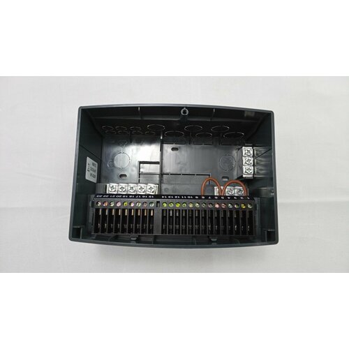 087B1149 панель клеммная для наст монтажа ECL Comfort 4253₽