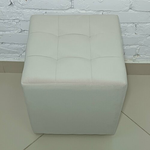 Пуфик мягкий trinitimebel Бабетта-пуф 40х40х45 см бежевый 4600₽