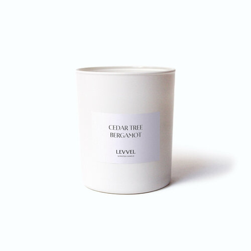 LEVVEL «Cedar Tree & Bergamot», ароматическая свеча «Кедр и бергамот» 190 мл