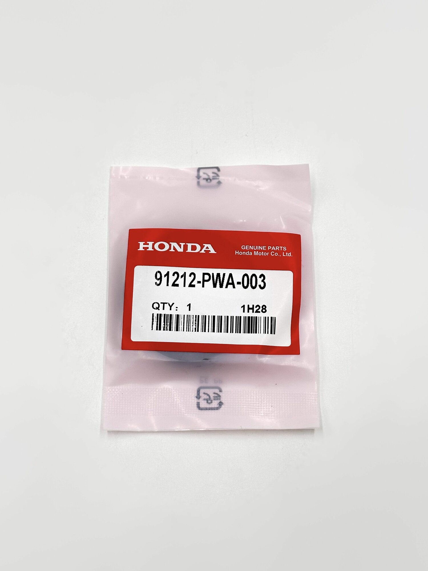 Сальник коленвала Honda 91212PWA003