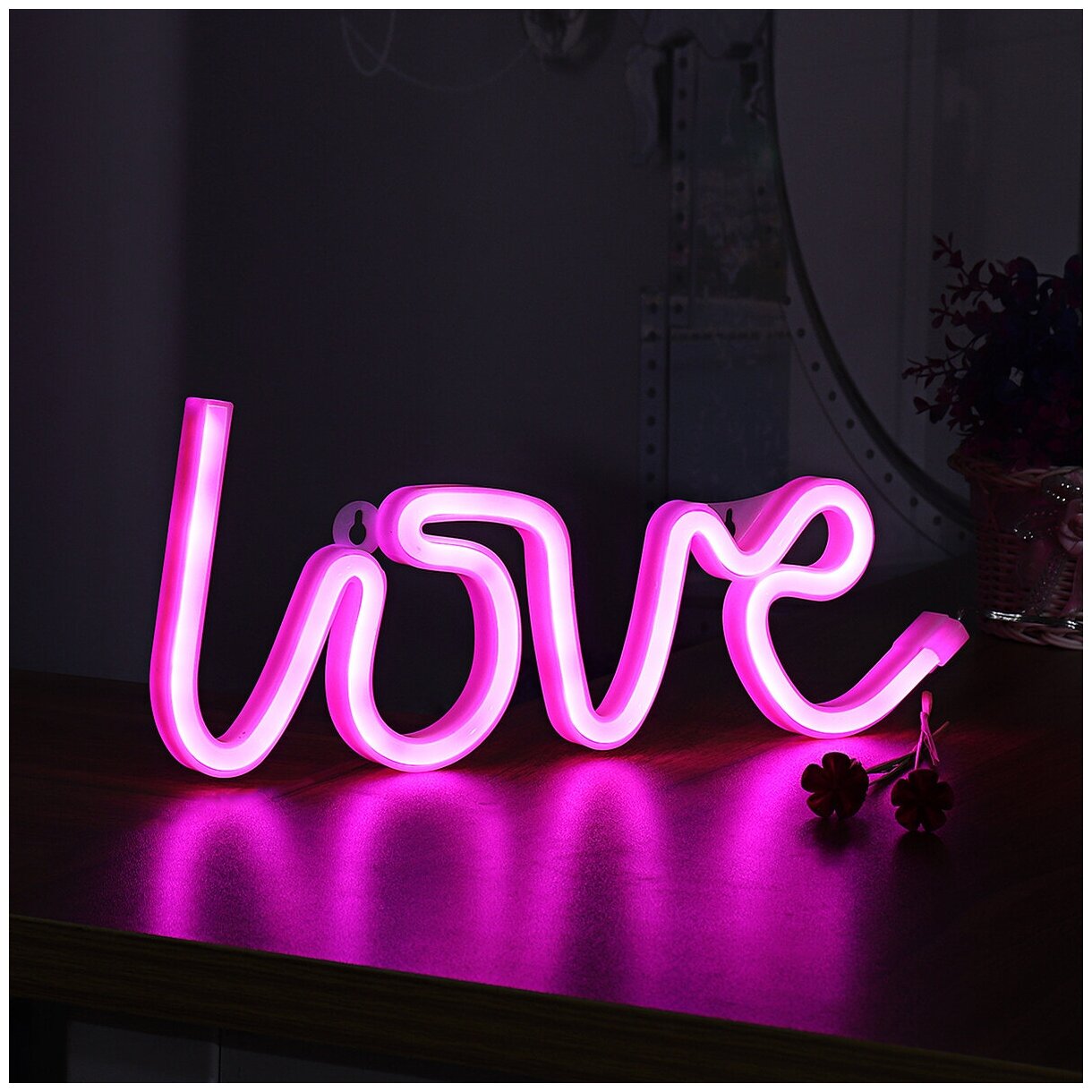 LED светильник "LOVE" - фотография № 7