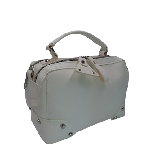 Сумка женская квадрат с заклепками белая BARBARISbags