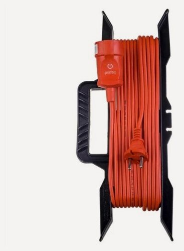 Изображение товара Удлинитель на рамке Perfeo без заземления "RU POWER" 20м 1гн 6А ПВС 2х0,75 оранжевый (PF_C3264)