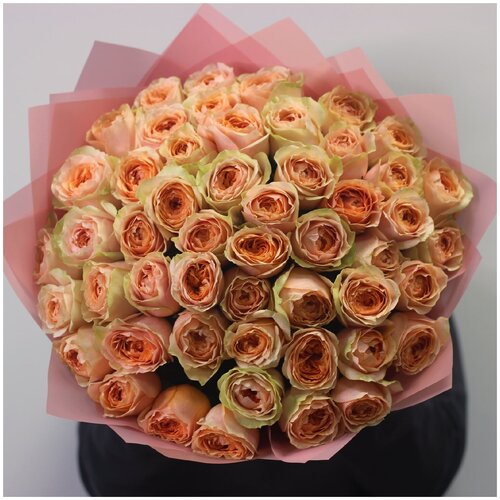 51 пионовидная роза Гравити. Букет 152 Kimbirly Flowers