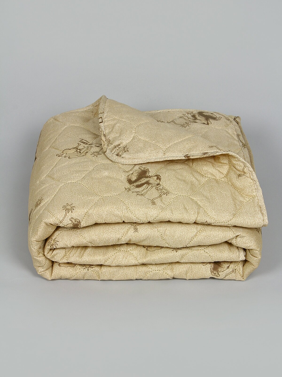 Одеяло "Верблюжья шерсть" облегченное, 2-х спальное, в полиэстере, плотность 150 г/м2