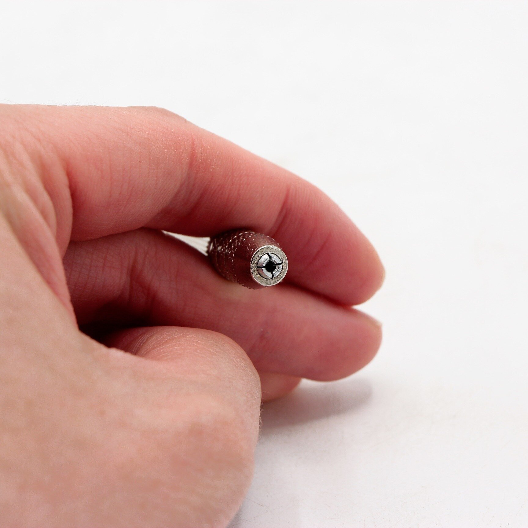 Модельная дрель с набором сверл для миниатюр Stuff-Pro в пенале - фото №10