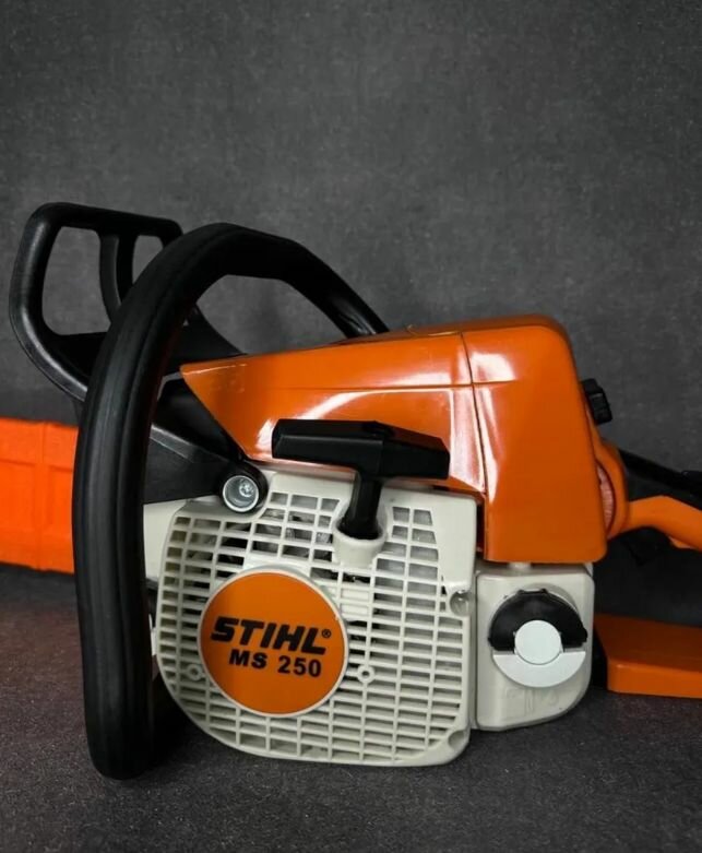 фото Бензопила Stihl MS 250 / пила цепная бензиновая, 3.1 л. с, 400 мм / Штиль