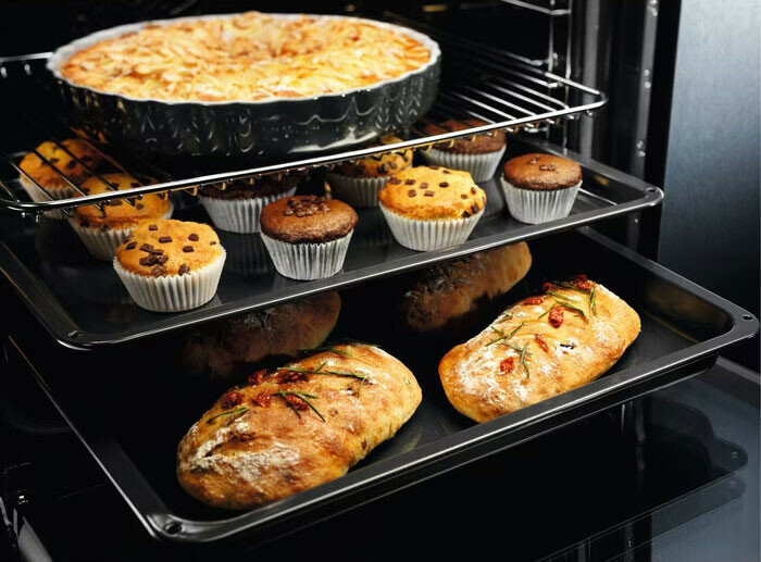 Обзор: Электрический духовой шкаф Electrolux EOD5H70X