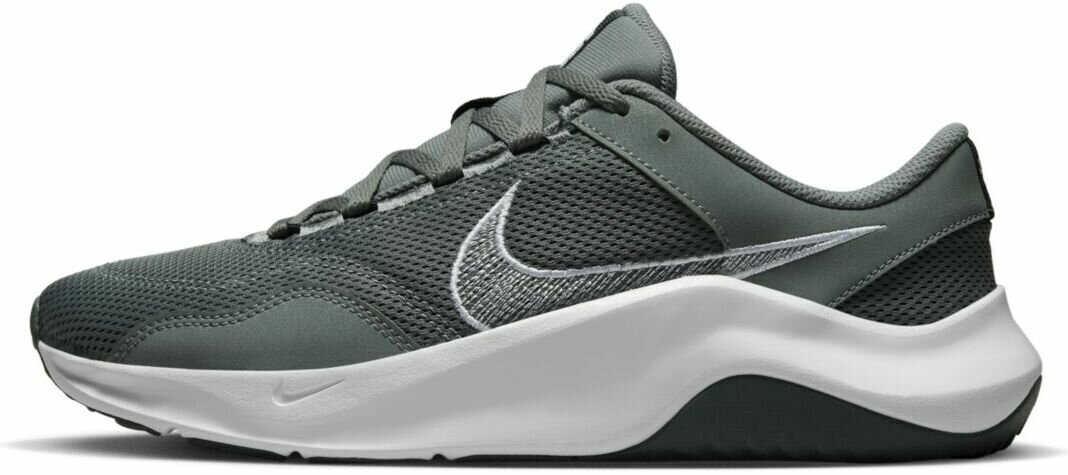 Кроссовки NikeNike Legend Essential 3 Next Nature 11 для мужчин 