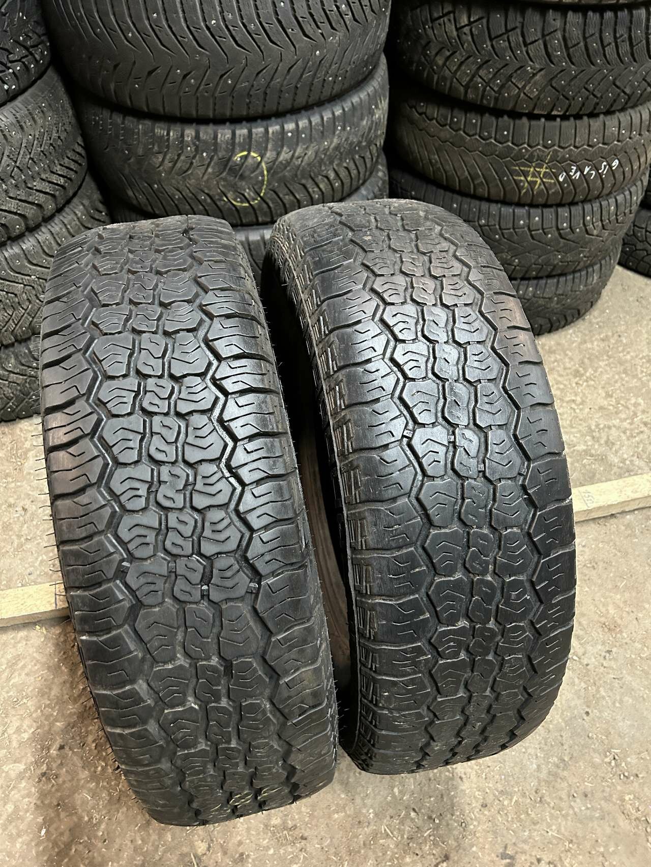 235/75 R15 108R Minerva Ecospeed A/T