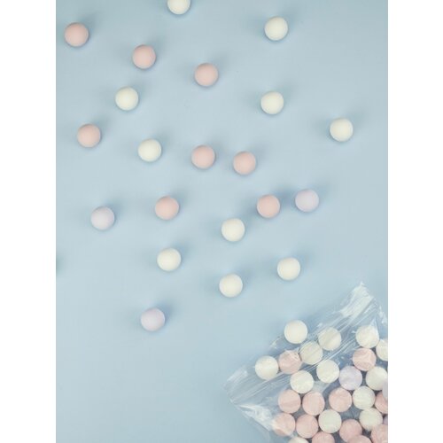 Шарики розово-фиолетовые в пакете набор из 105 шт. / декоративные шарики для декора интерьера / фотореквизит