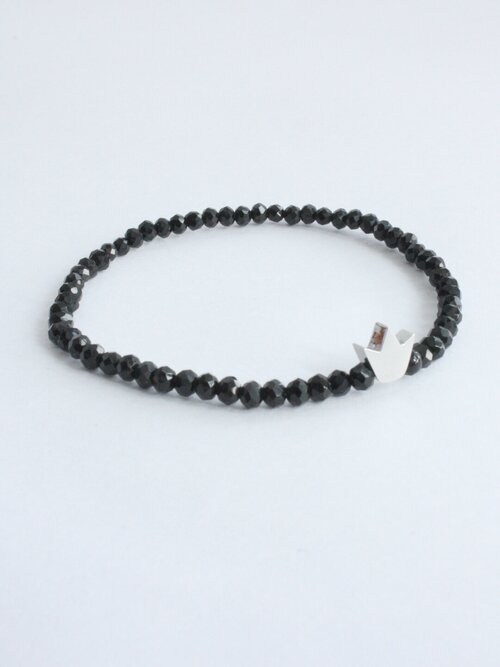 Жесткий браслет Pechinoga Design Женский браслет из натуральной шпинели звёздочка/ корона/ сердечко/ слоник, металл, размер 16 см, размер S, серебряный, черный