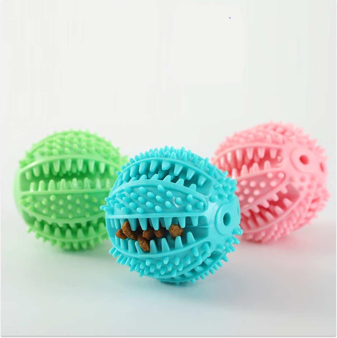 Жевательная игрушка мяч грызунок для собак и кошек/ для лакомств и корма, Розовый - фотография № 3