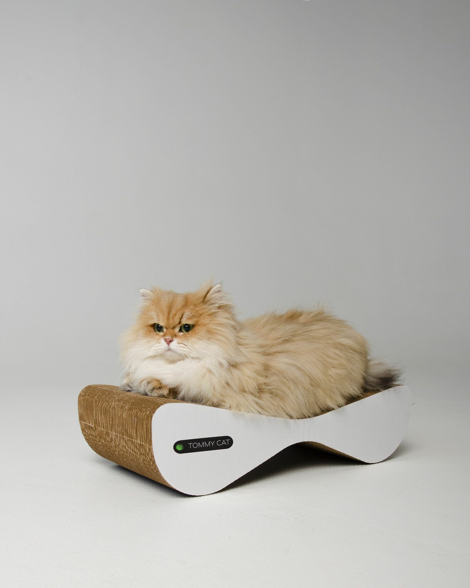 Когтеточка из картона для кошек Дроп белая