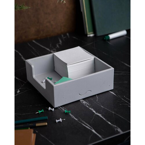 Канцелярская подставка органайзер Charlie M 19x19 см бетон серая 2400₽