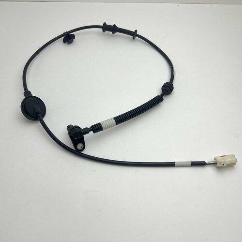 Датчик ABS 956801r100 задний левый для Hyundai Solaris 2011-2016 Kia Rio 2011-2017 1200₽