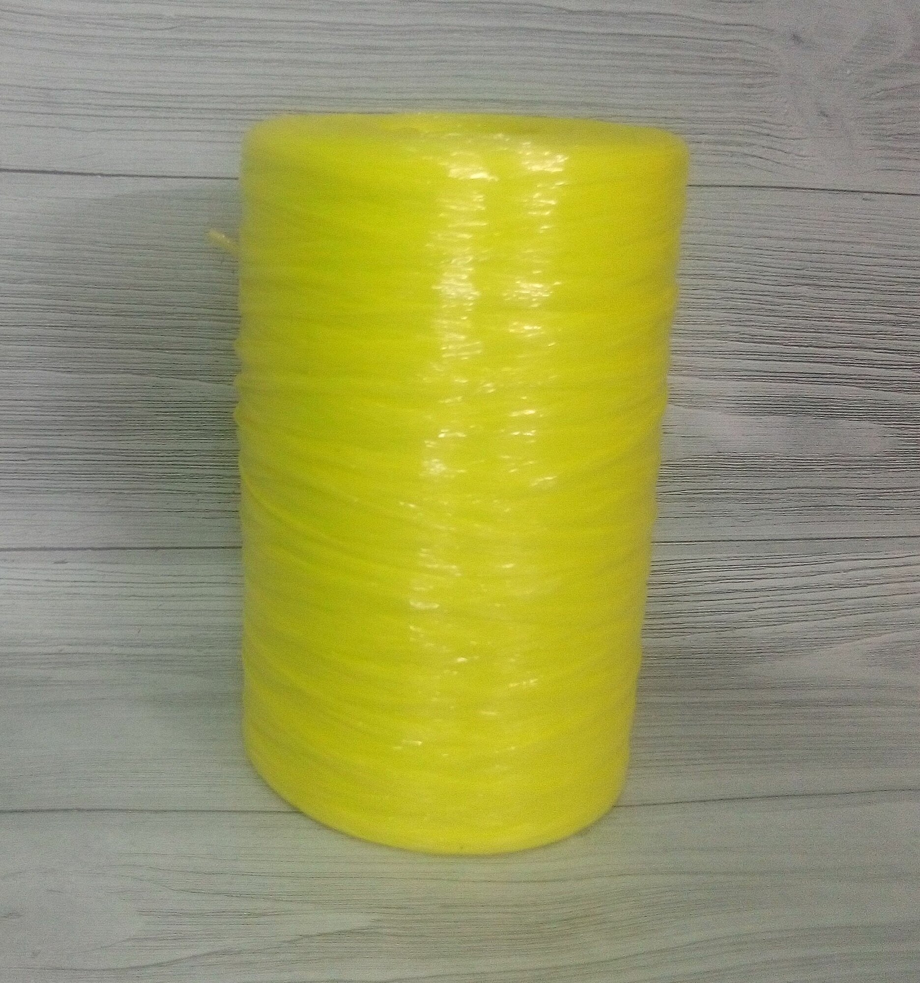 фото Нить полипропиленовая для вязания мочалок 300гр/1200м. цв. Лимон-1 моток.