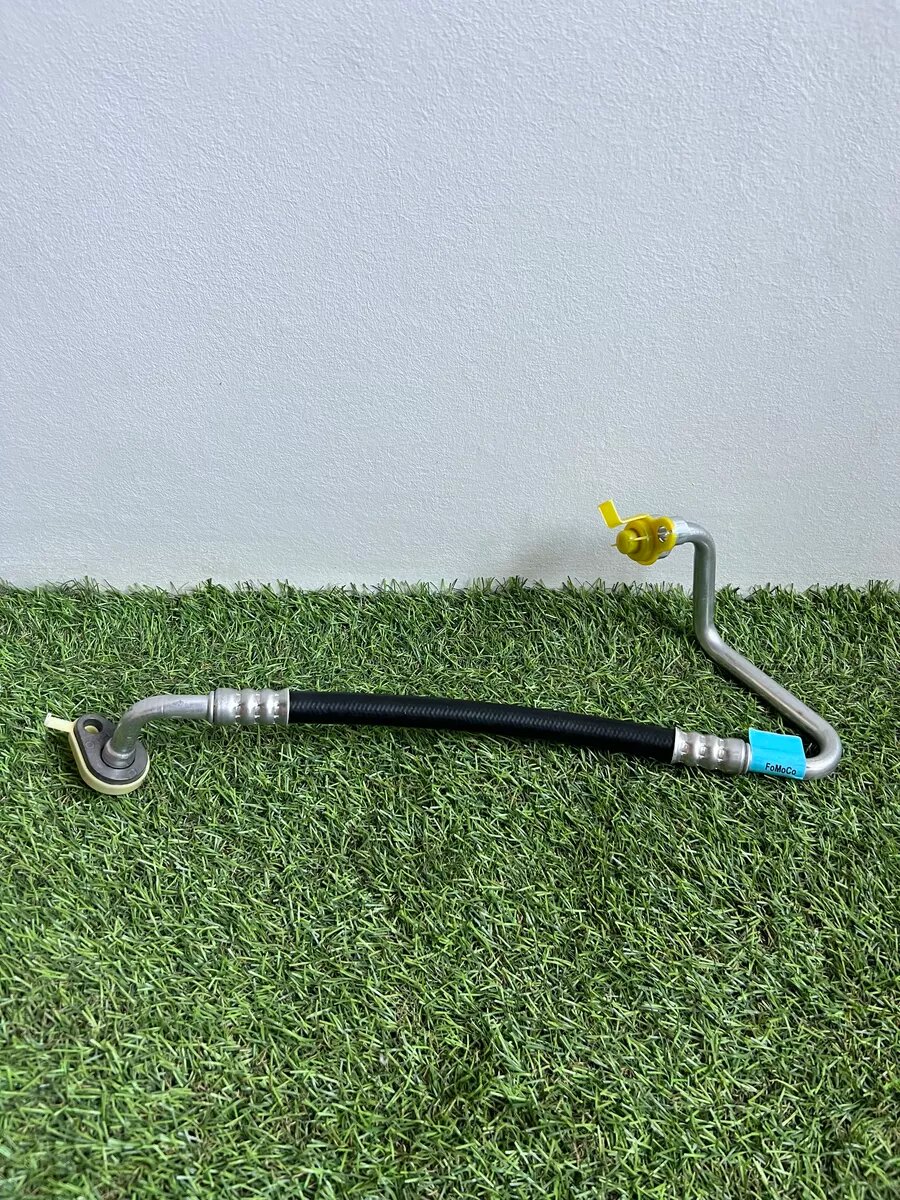 Трубка кондиционера Ford Focus 2 1.4-1.6 2005-2011 оригинал