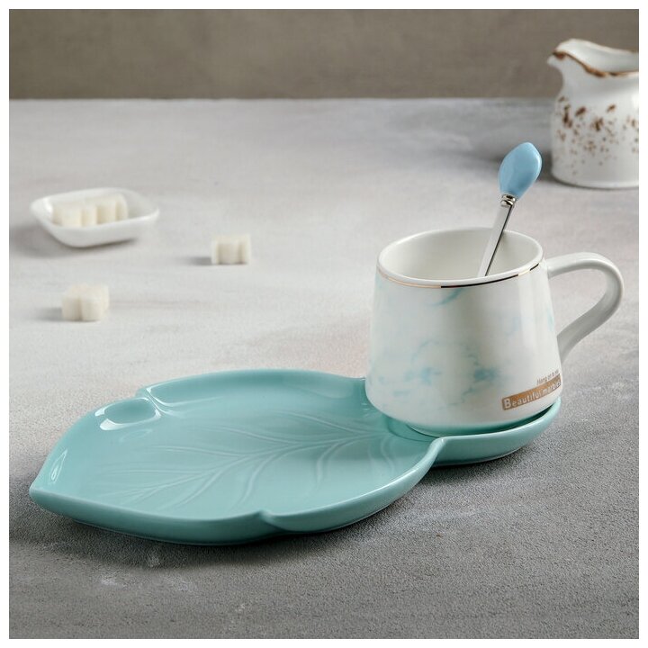Чайная пара керамическая «Листочек» 3 предмета: чашка 320 мл блюдце 255×16 см ложка цвет голубой