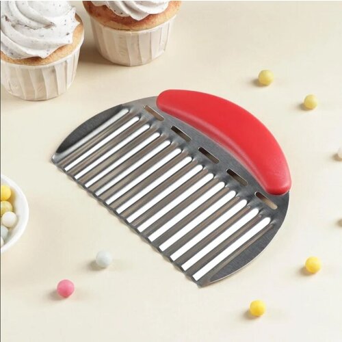 Шпатель кондитерский металлический Волна. Размер: 16,5 х 12 х 2 см