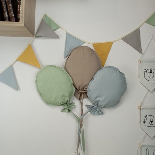 Воздушные шарики из ткани 3 шт./ Декор на стену в детскую комнату/ Сканди декор для детской / Оливковый, какао, серый