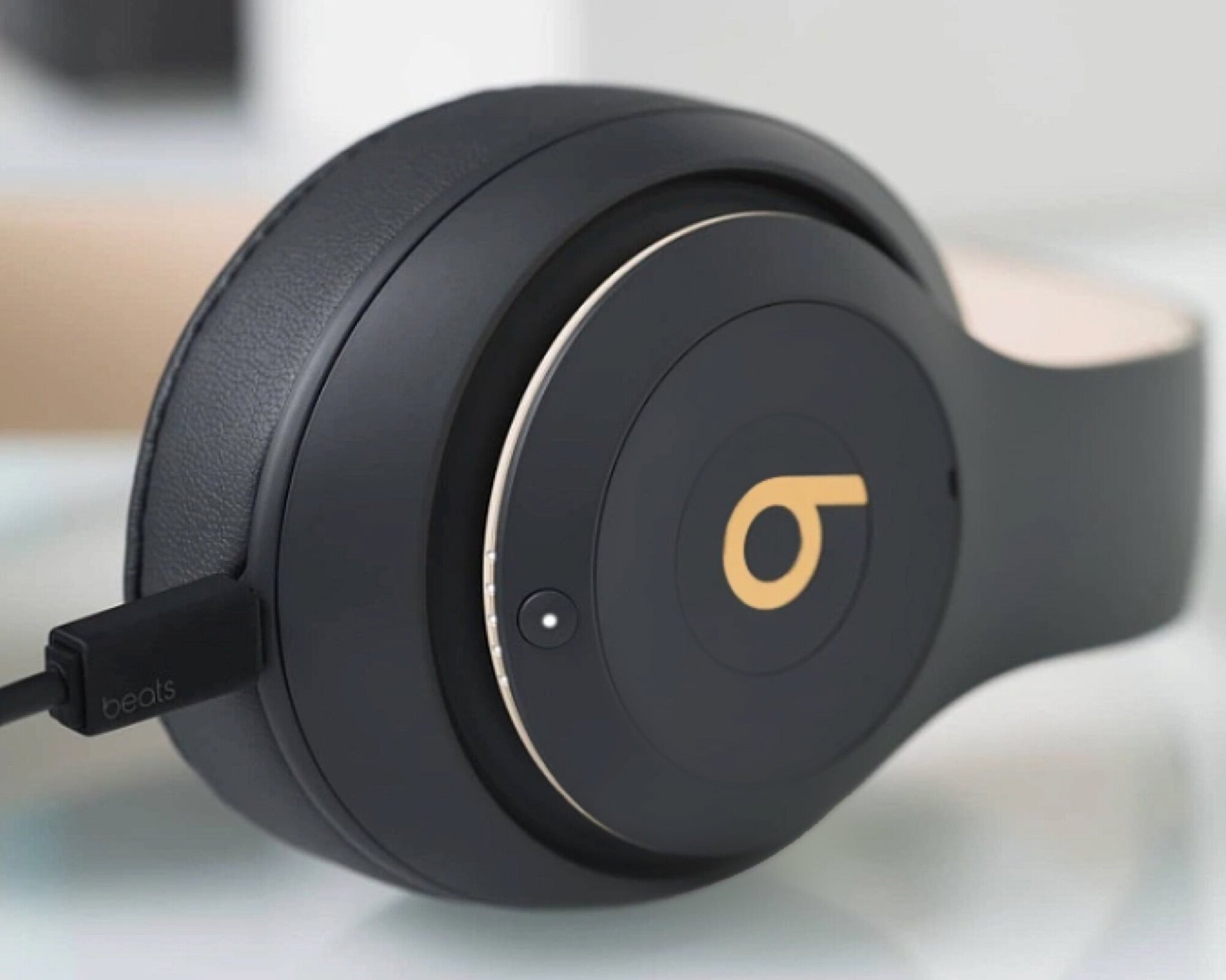 Beats studio shadow grey hotsell