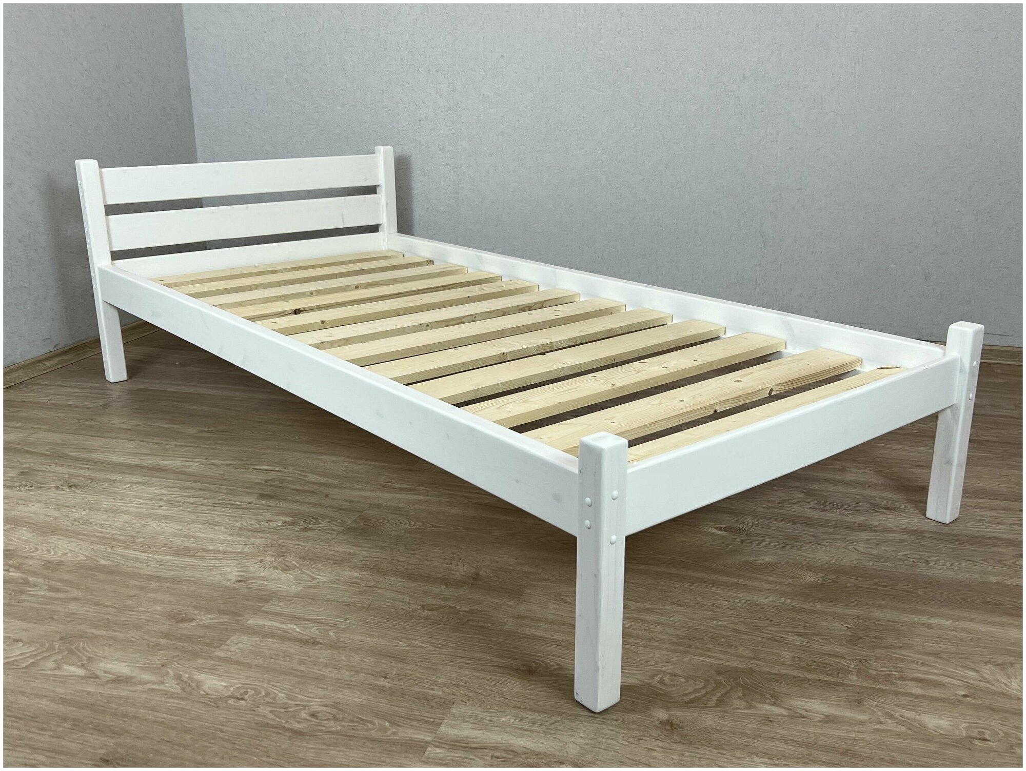 Кровать Классика лакированная из массива сосны с основанием односпальная 190х80 см, цвет белый (габариты 200х90)