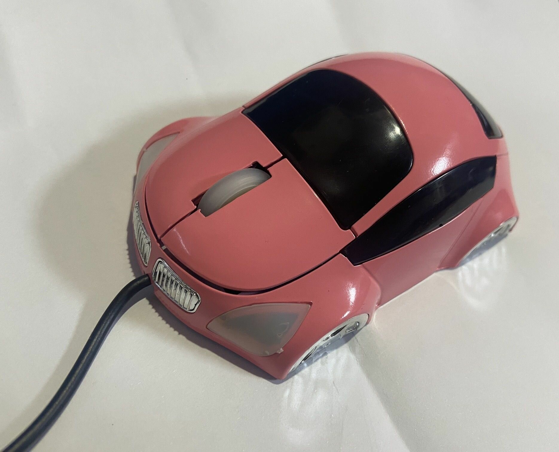 Компьютерная проводная оптическая мышь Technoteks красного цвета